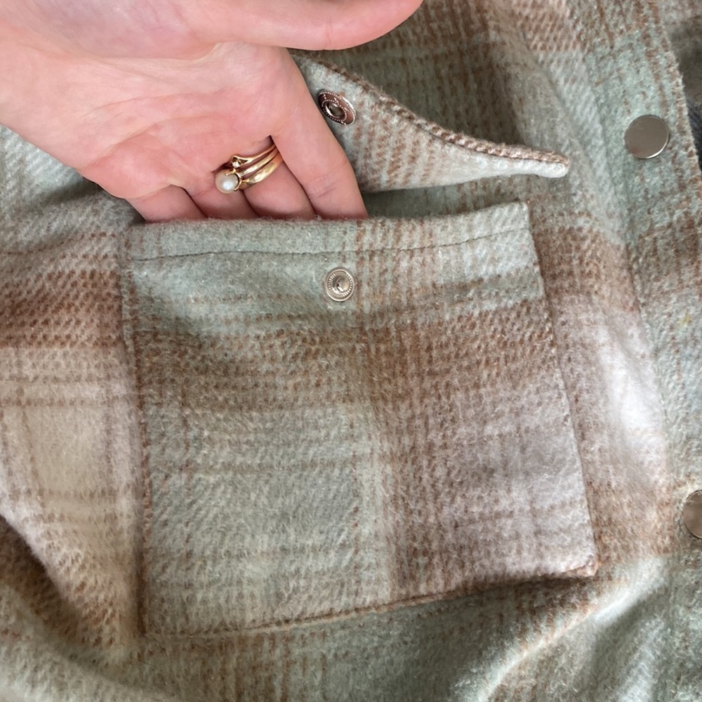 Fleece Shacket / Flannel Jacket - image 6